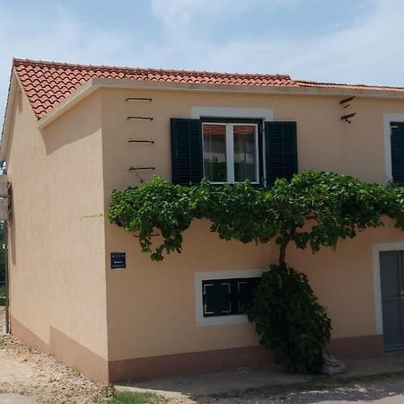 Apartments Lucky Lozovac Bagian luar foto